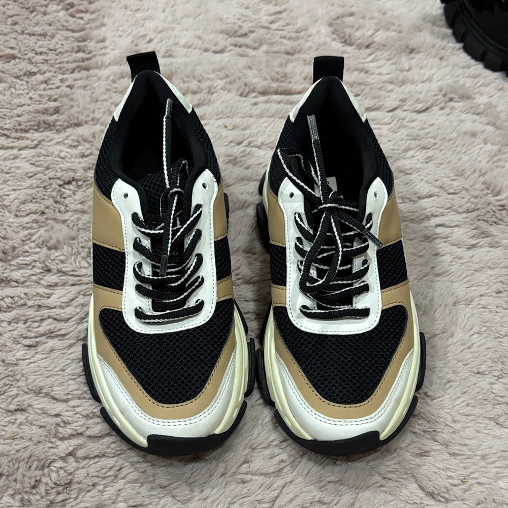 Steve Madden Tan and White Sneakers
